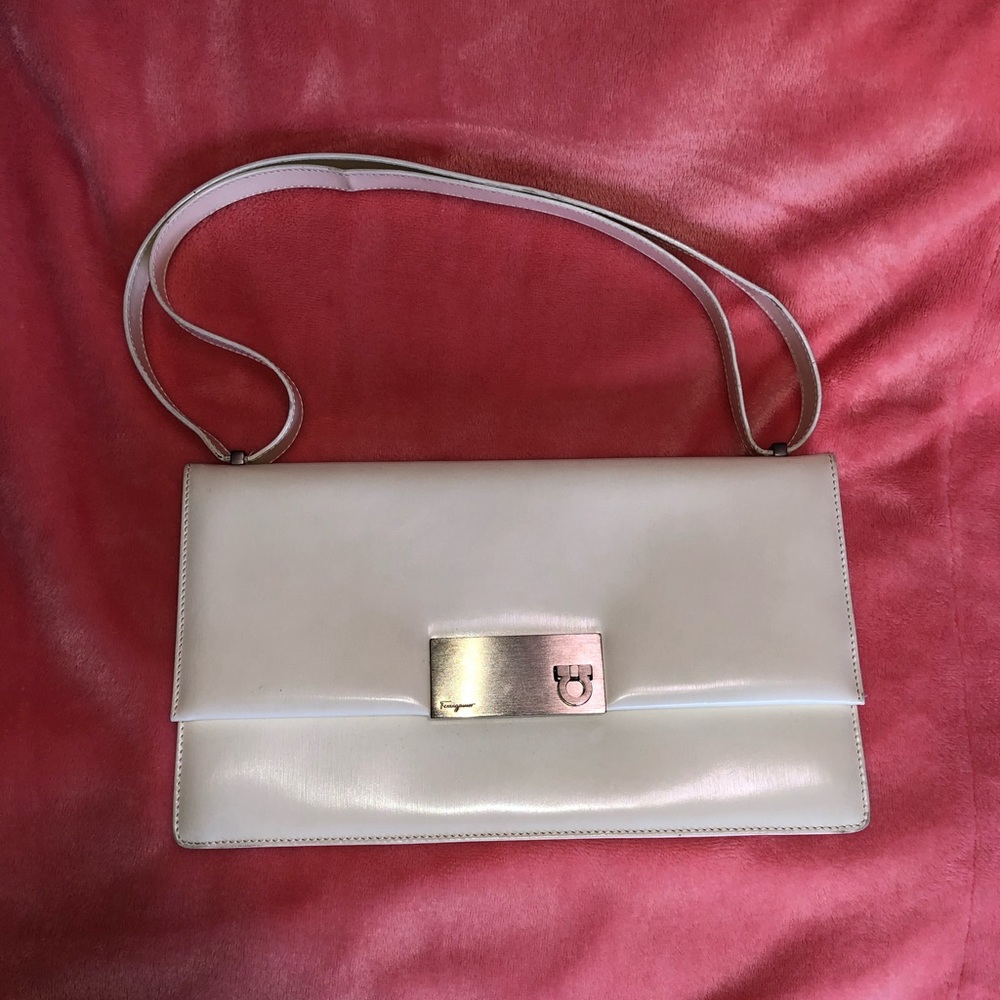 Salvatore derramamos bag